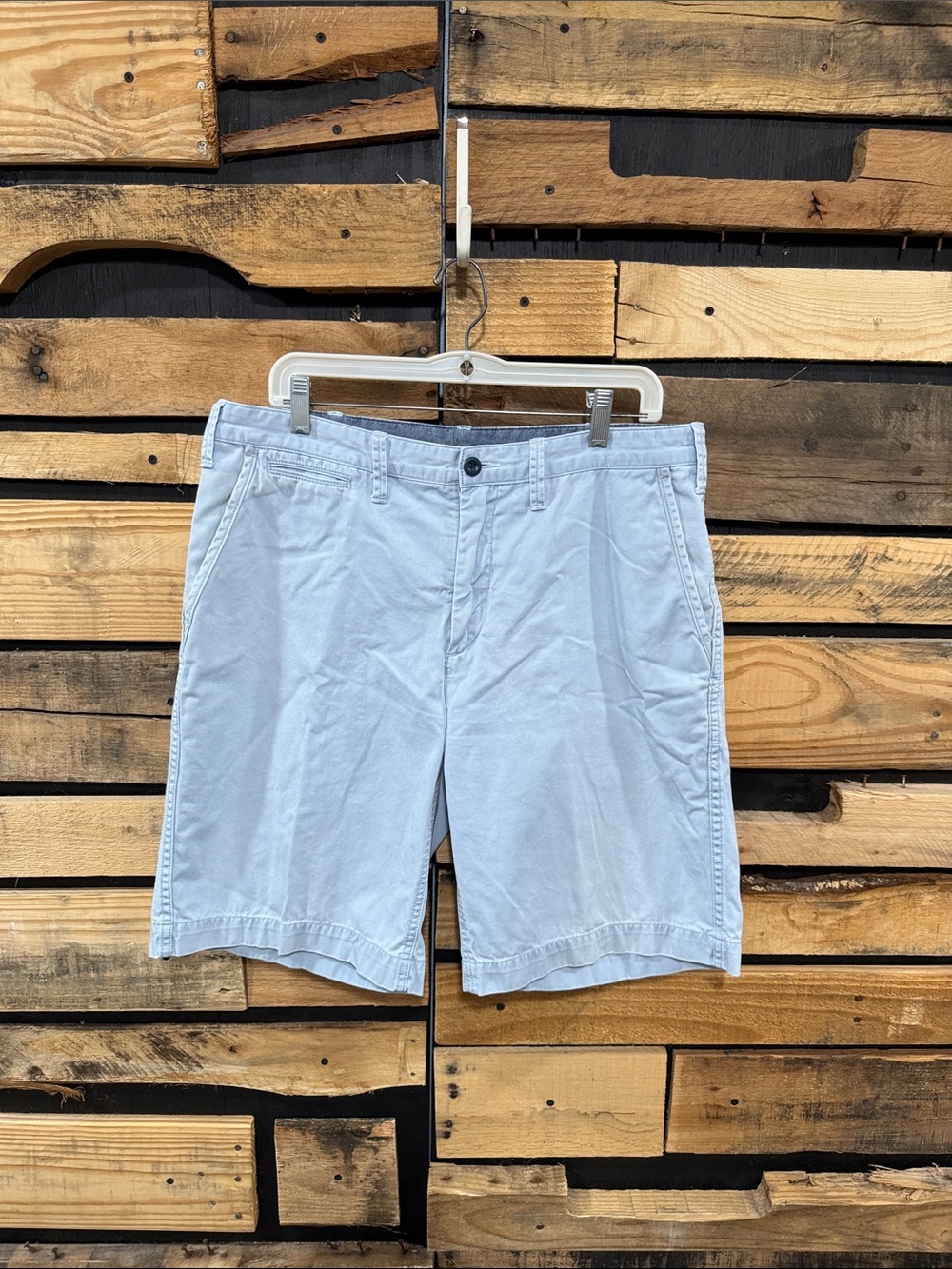 Men’s Polo Ralph Lauren 9.5” Relaxed-Fit Chino baby blue shorts size 34 Preppy